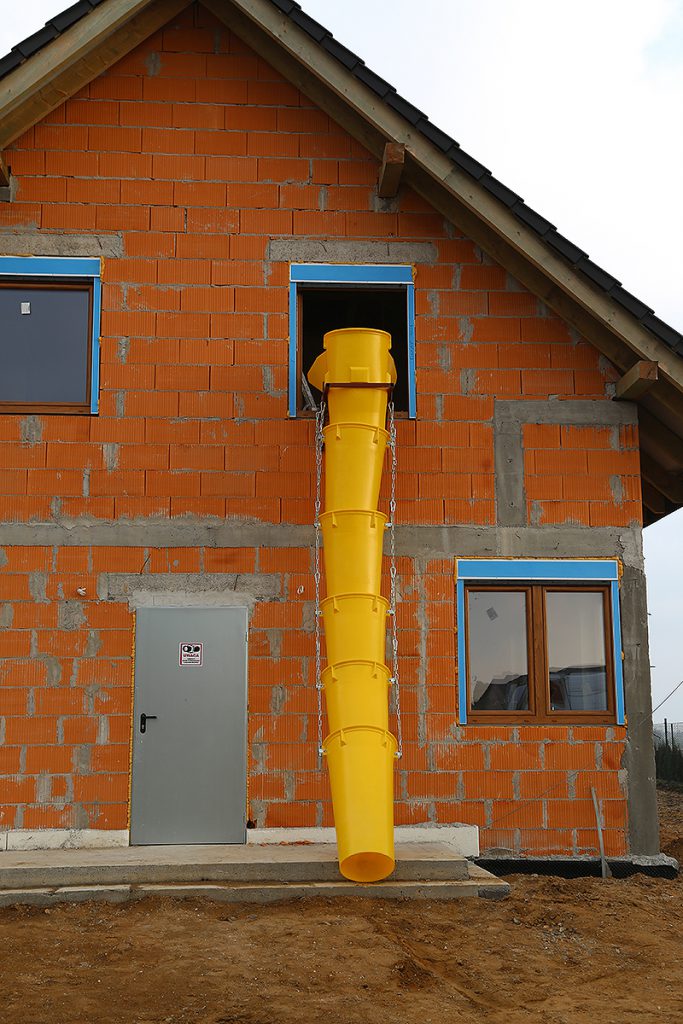 Konstrukcja zsypu do gruzu